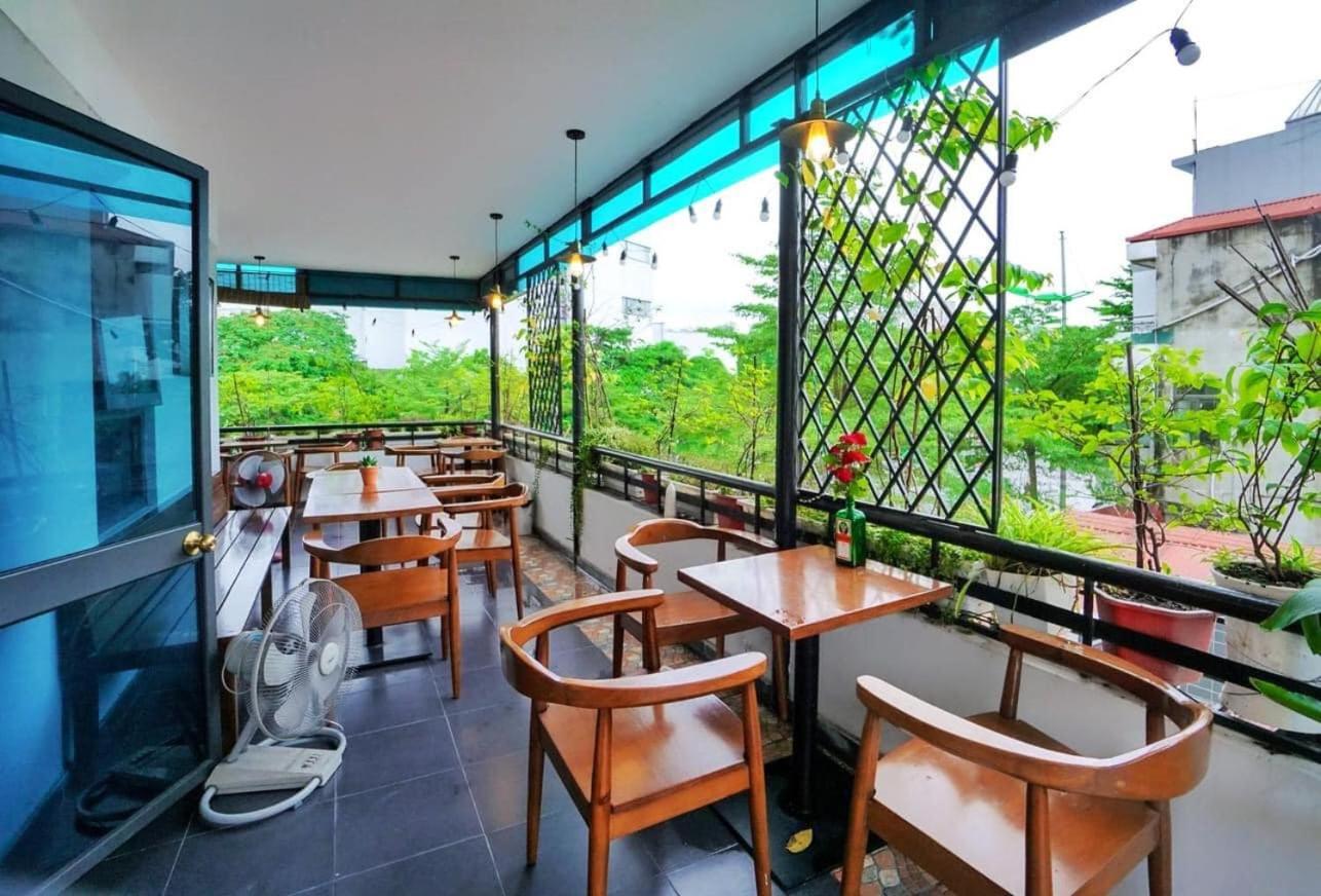 Hotel Khach San Giao Thong 2*