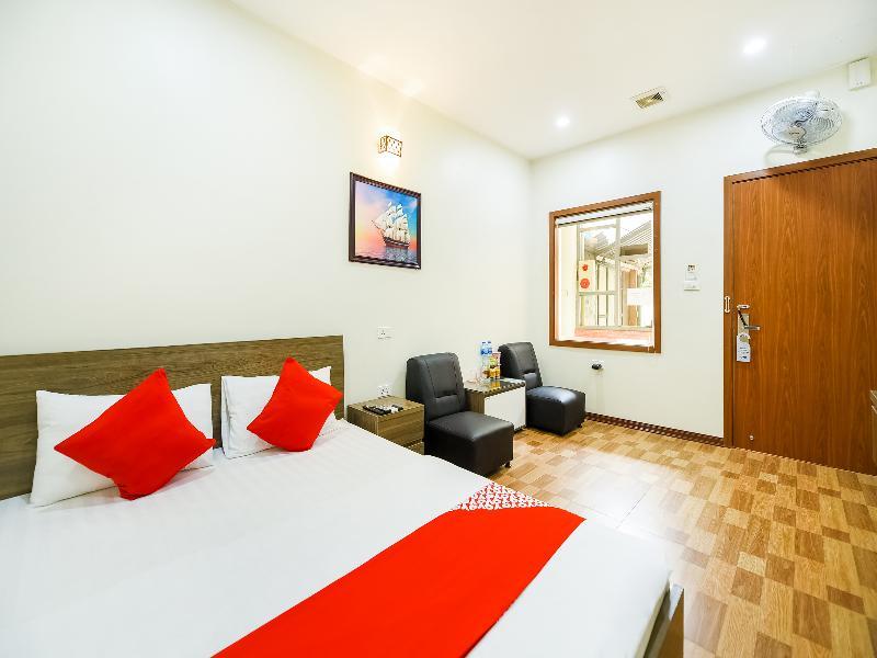 Khach San Giao Thong Hotel 2*